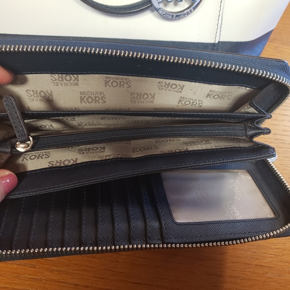 Michael Kors Purse and Wallet - Picture 4 of 8